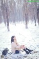 Coser@周叽是可爱兔兔 Vol.028: 雪景JK (15 photos)